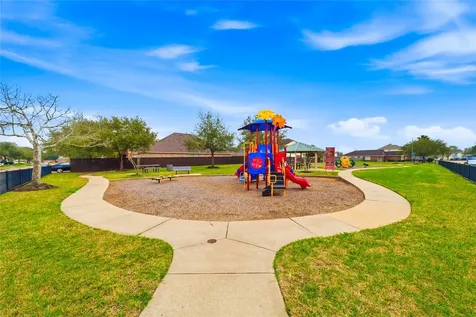 1111 Auburn View Lane Fresno TX 77545