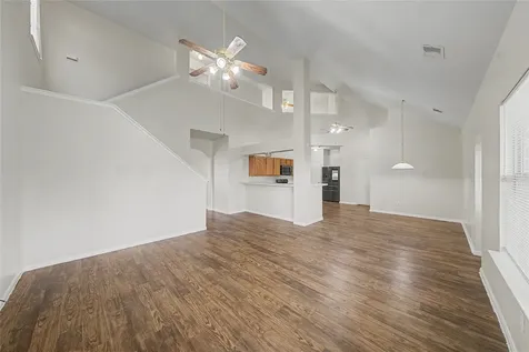 1111 Auburn View Lane Fresno TX 77545