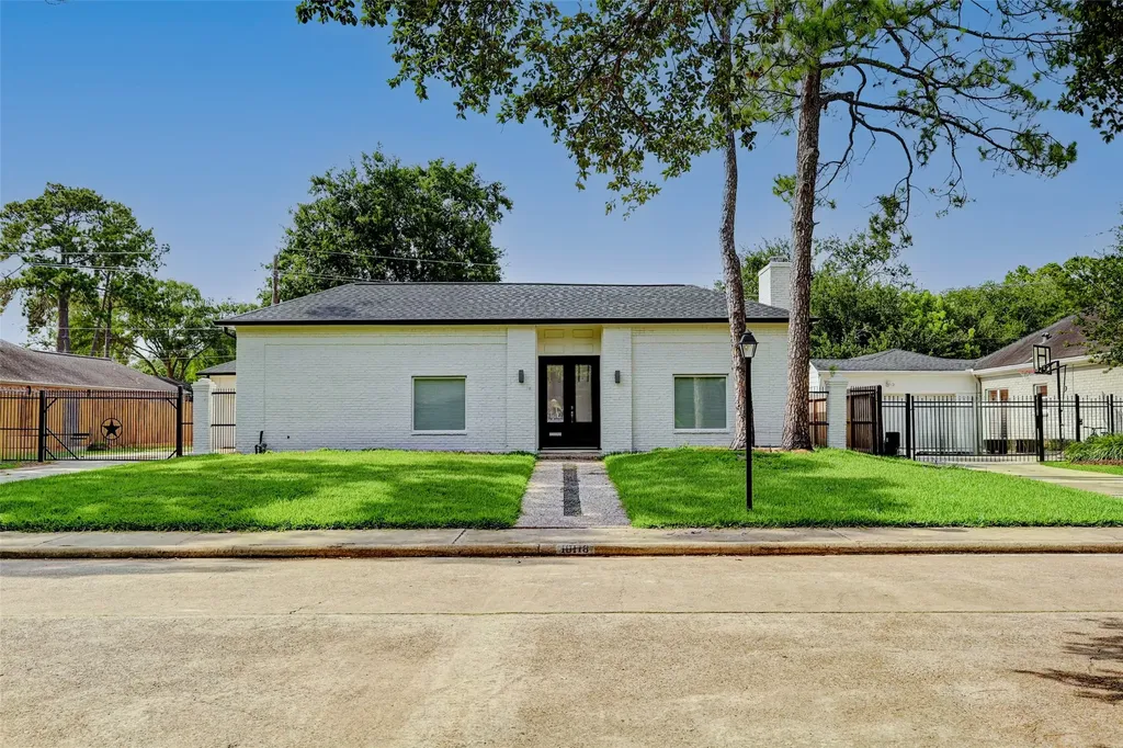 10118 Briar Rose Drive Houston TX 77042