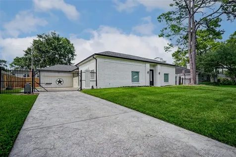 10118 Briar Rose Drive Houston TX 77042