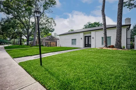 10118 Briar Rose Drive Houston TX 77042