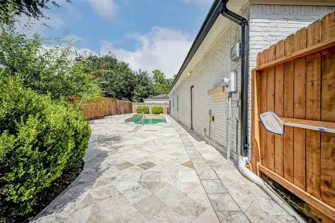 10118 Briar Rose Drive Houston TX 77042