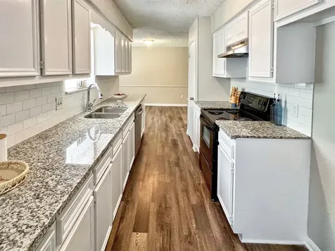 113 June Court Richwood TX 77531