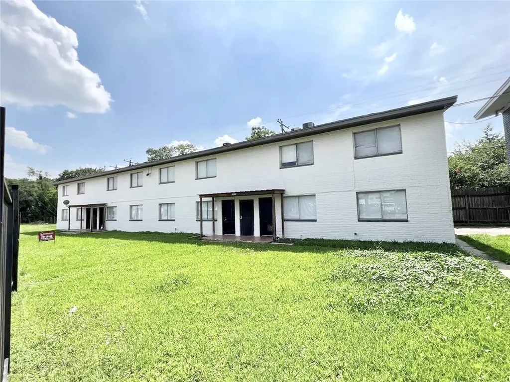 1141 N Durham Drive 18 Houston TX 77008