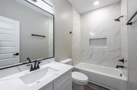 8310 Swiftwater Lane Houston TX 77075