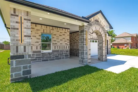 8310 Swiftwater Lane Houston TX 77075