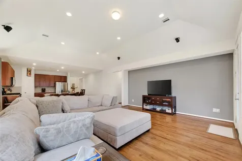 12727 Arcola Valley Court Houston TX 77044