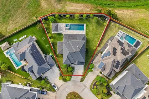 7 Hyacinth Blossom Court Tomball TX 77375