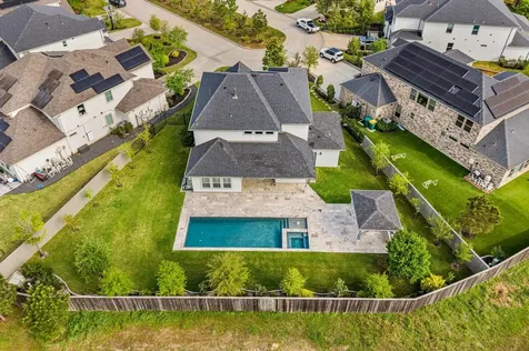 7 Hyacinth Blossom Court Tomball TX 77375