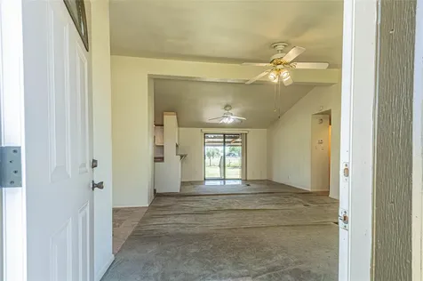 36177 Lomax Road Brookshire TX 77423