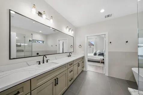 5320 Creekmont Timbers Trail Houston TX 77091