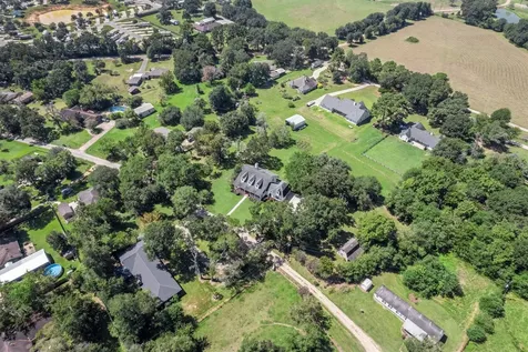 31627 Cedardale Street Magnolia TX 77355