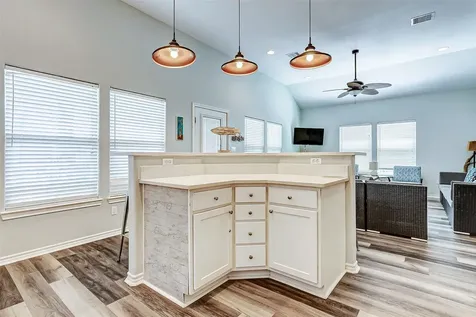 877 Palmetto Drive Crystal Beach TX 77650