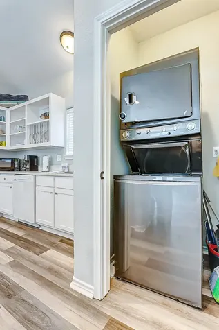 877 Palmetto Drive Crystal Beach TX 77650