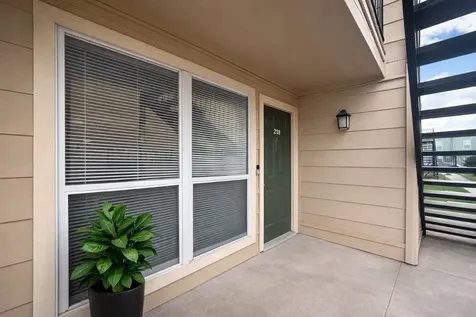 8100 Creekbend Drive 181 Houston TX 77071