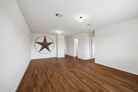 1511 Claremont Garden Circle Houston TX 77047