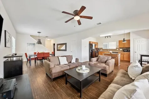 1511 Claremont Garden Circle Houston TX 77047