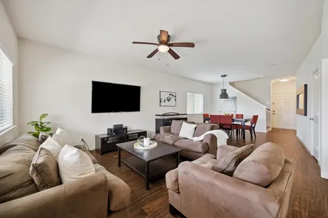 1511 Claremont Garden Circle Houston TX 77047