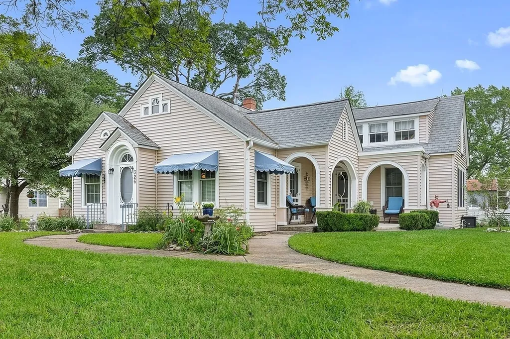 326 Centennial Street 458 Carmine TX 78932