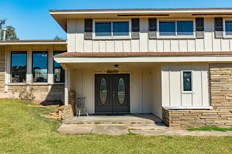 504 W Highway 332 W Lake Jackson TX 77566