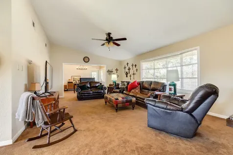 504 W Highway 332 W Lake Jackson TX 77566