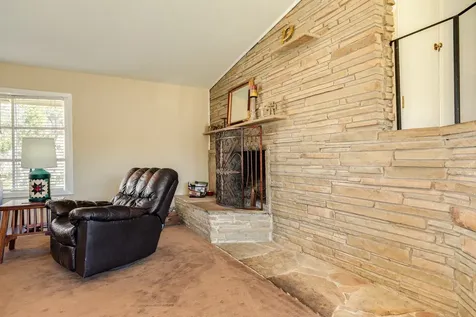 504 W Highway 332 W Lake Jackson TX 77566