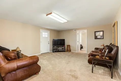 504 W Highway 332 W Lake Jackson TX 77566
