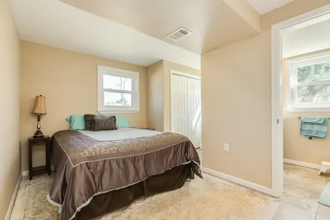 504 W Highway 332 W Lake Jackson TX 77566