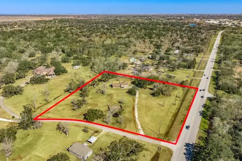 504 W Highway 332 W Lake Jackson TX 77566