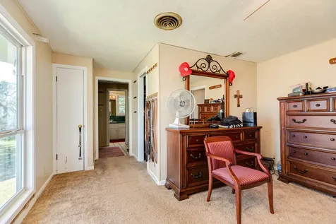 504 W Highway 332 W Lake Jackson TX 77566
