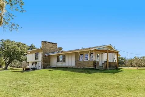 504 W Highway 332 W Lake Jackson TX 77566
