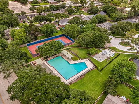 914 Sugar Mountain Court Sugar Land TX 77498