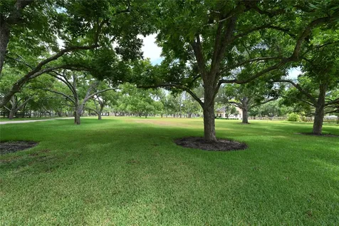 326 W Alkire Lake Drive Sugar Land TX 77478