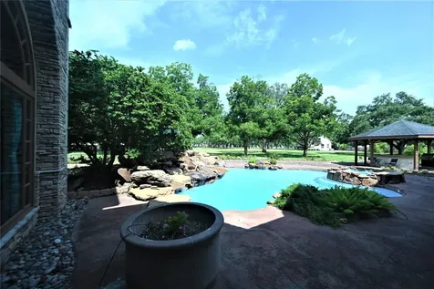 326 W Alkire Lake Drive Sugar Land TX 77478