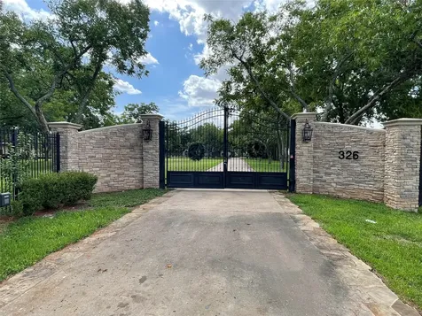 326 W Alkire Lake Drive Sugar Land TX 77478