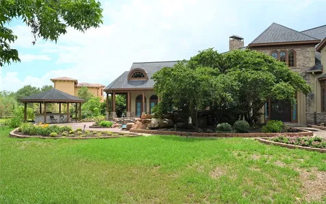 326 W Alkire Lake Drive Sugar Land TX 77478