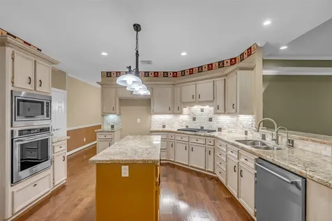 3931 Bolivia Drive Pasadena TX 77504