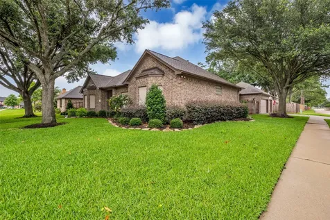 3931 Bolivia Drive Pasadena TX 77504