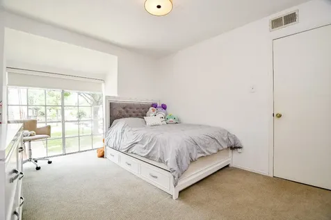 12633 Memorial Drive 114 Houston TX 77024
