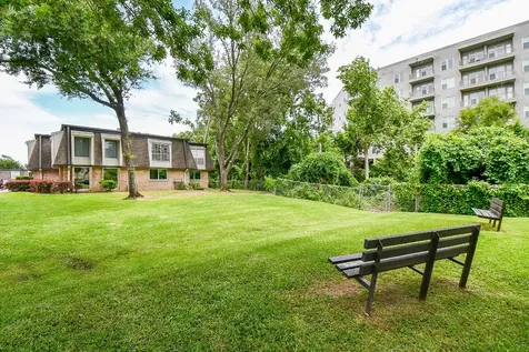 12633 Memorial Drive 114 Houston TX 77024