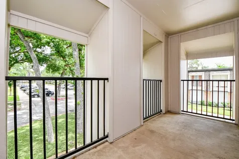 12633 Memorial Drive 114 Houston TX 77024