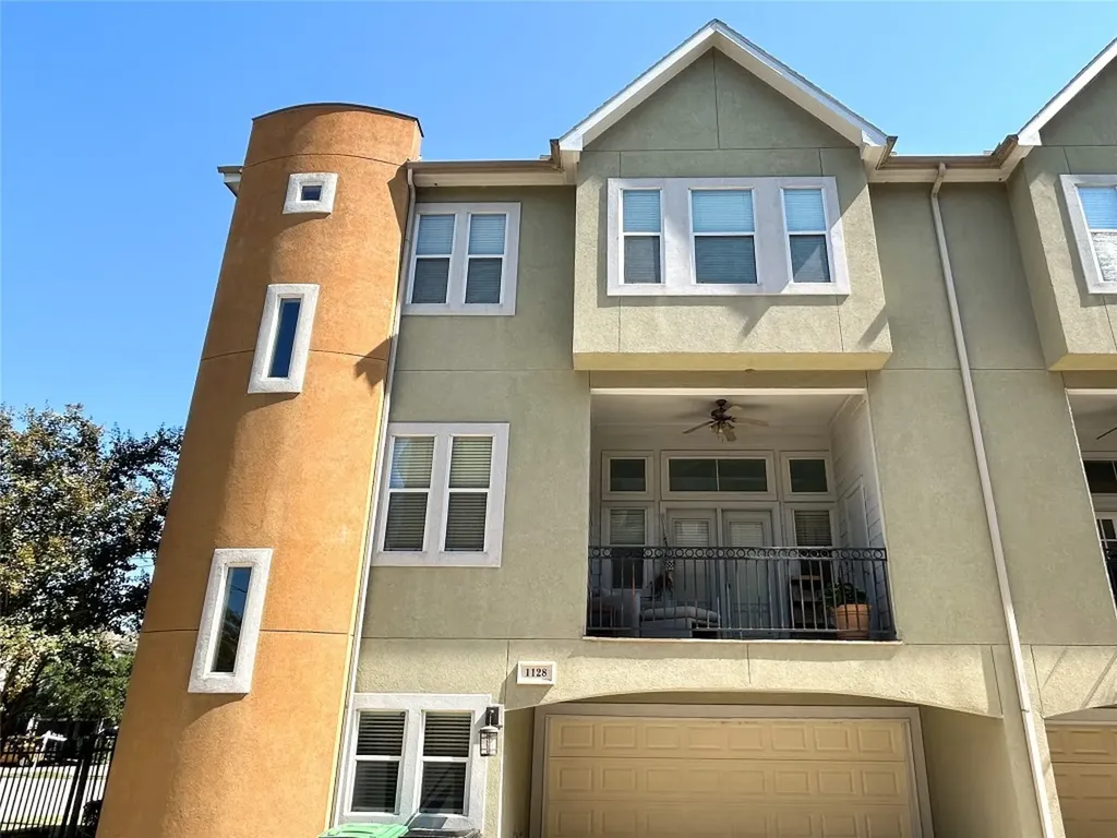 1128 W 26th Street Houston TX 77008