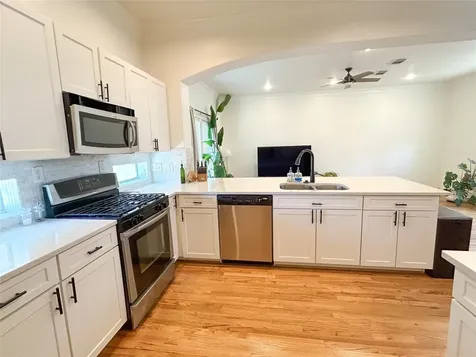 1128 W 26th Street Houston TX 77008