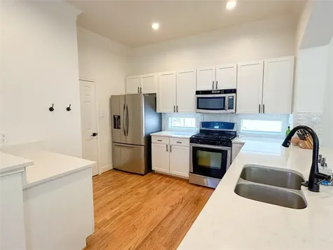 1128 W 26th Street Houston TX 77008