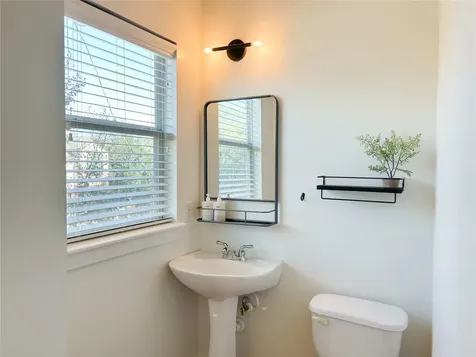 1128 W 26th Street Houston TX 77008