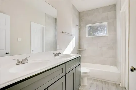 1045 Marcolin Street B Houston TX 77088