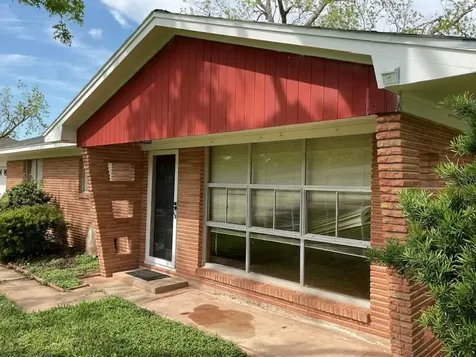 210 Southern Oaks Drive Lake Jackson TX 77566