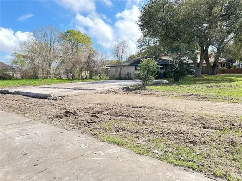 145 Blueberry Street Bridge City TX 77611