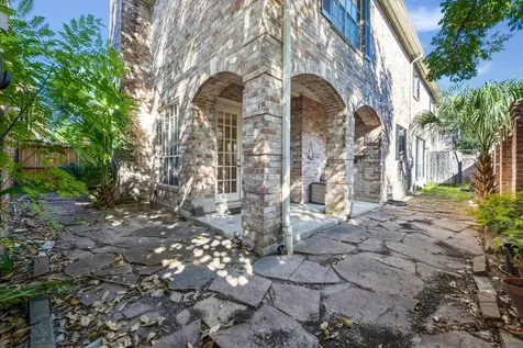 2410 Briar Ridge Drive Houston TX 77057