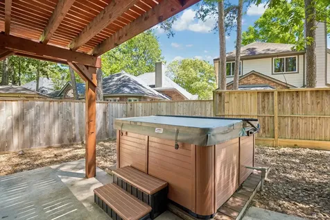 11 Cedar Chase Place The Woodlands TX 77381